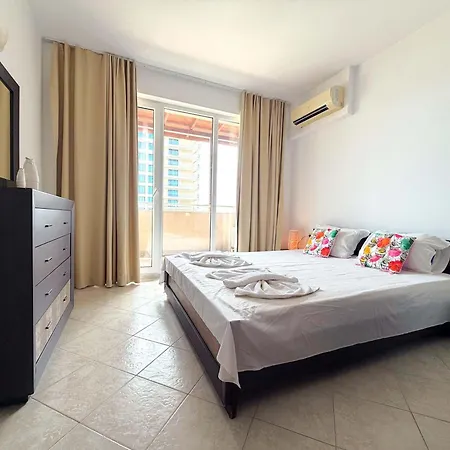 Spacious One-bedroom In The Heart Of Sunny By Menada Slantschew brjag